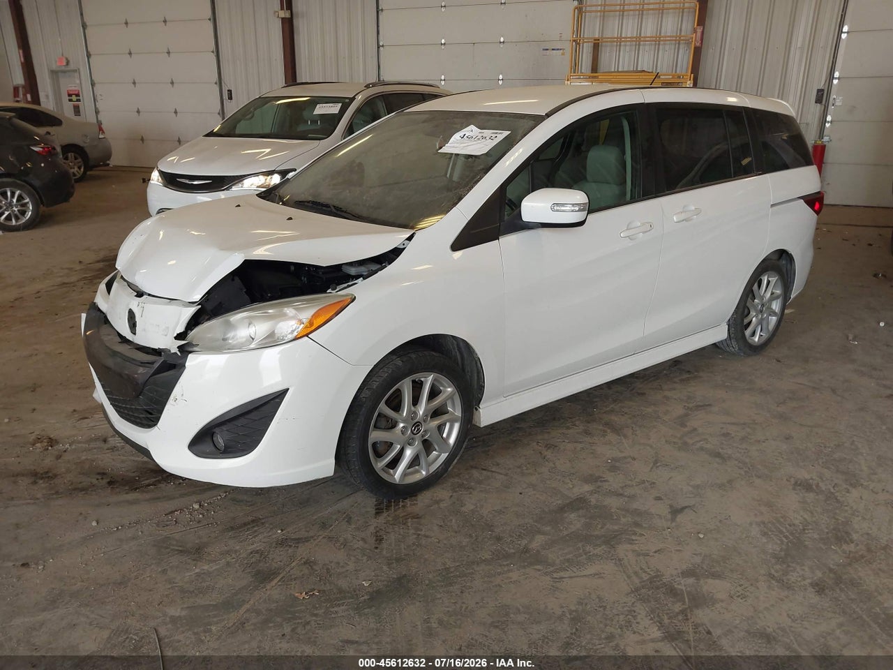 2015 MAZDA MAZDA5 TOURING · 2/11