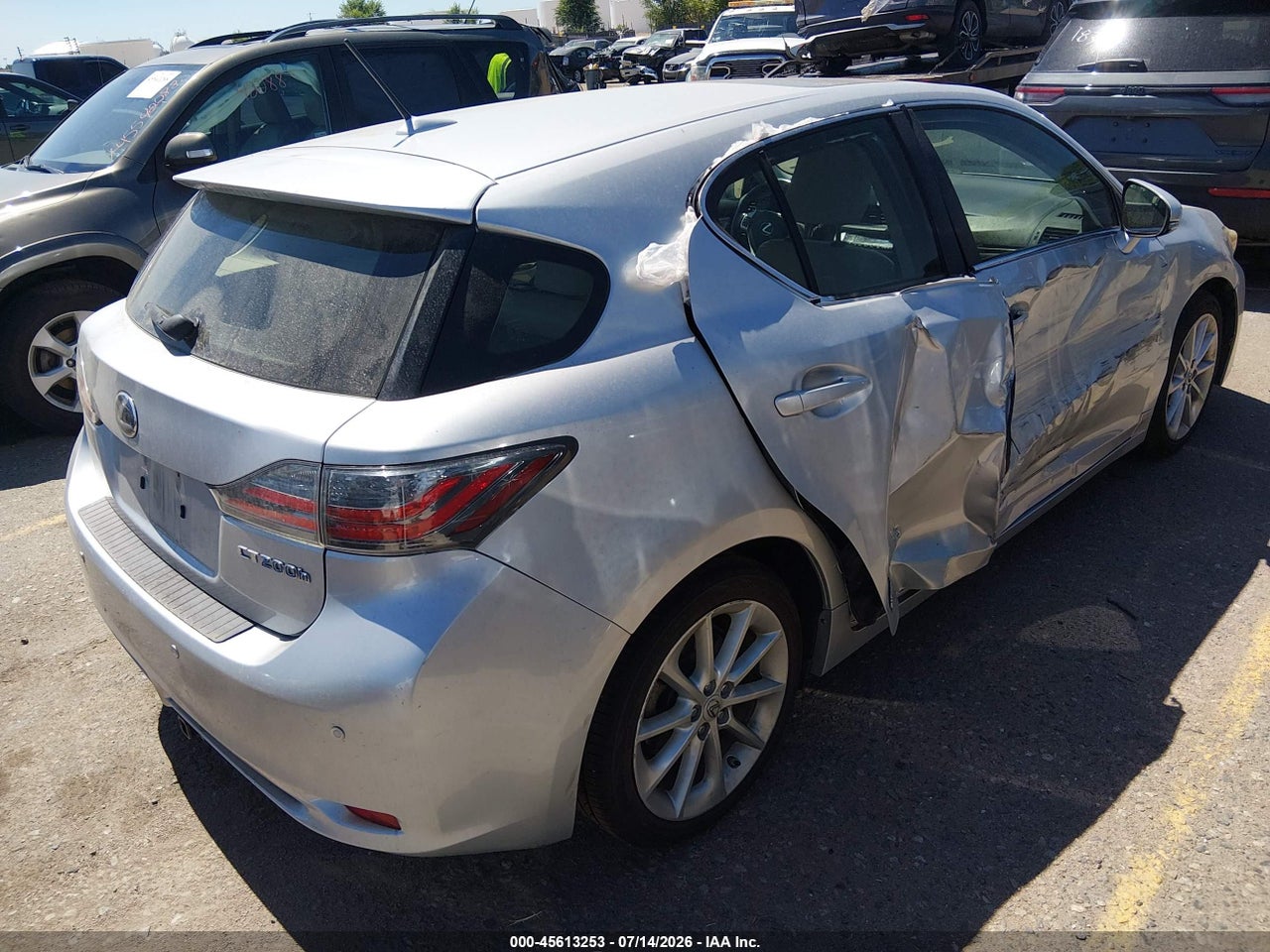 2013 LEXUS CT 200H · 4/11