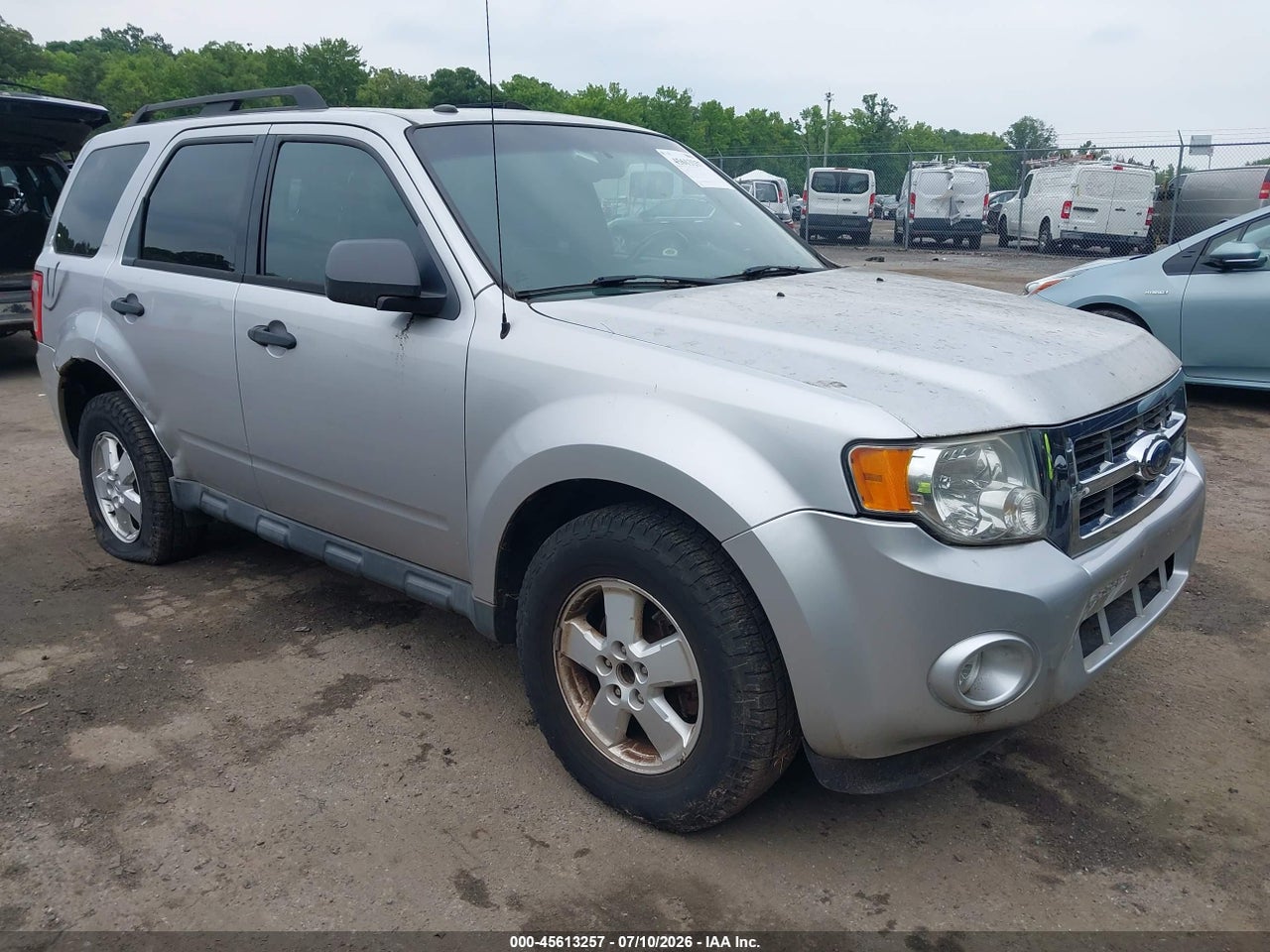 1FMCU9D7XAK****** · 2010 FORD ESCAPE XLT