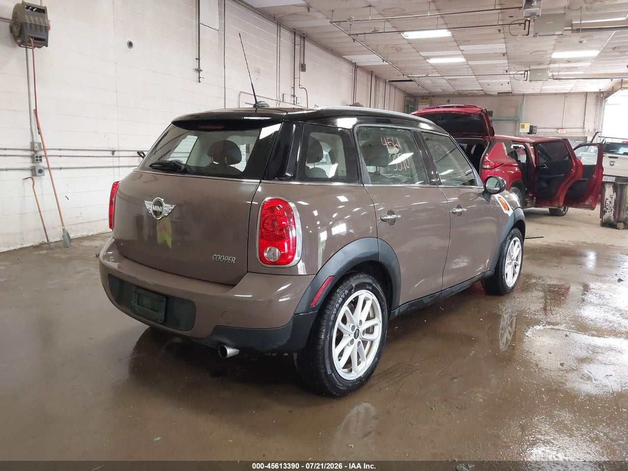2012 MINI COOPER COUNTRYMAN · 4/11