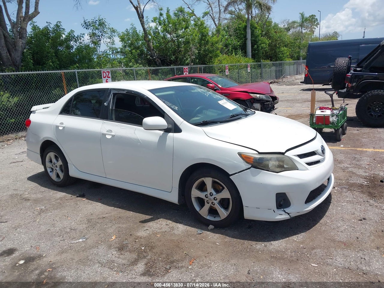 5YFBU4EE4DP****** · 2013 TOYOTA COROLLA S
