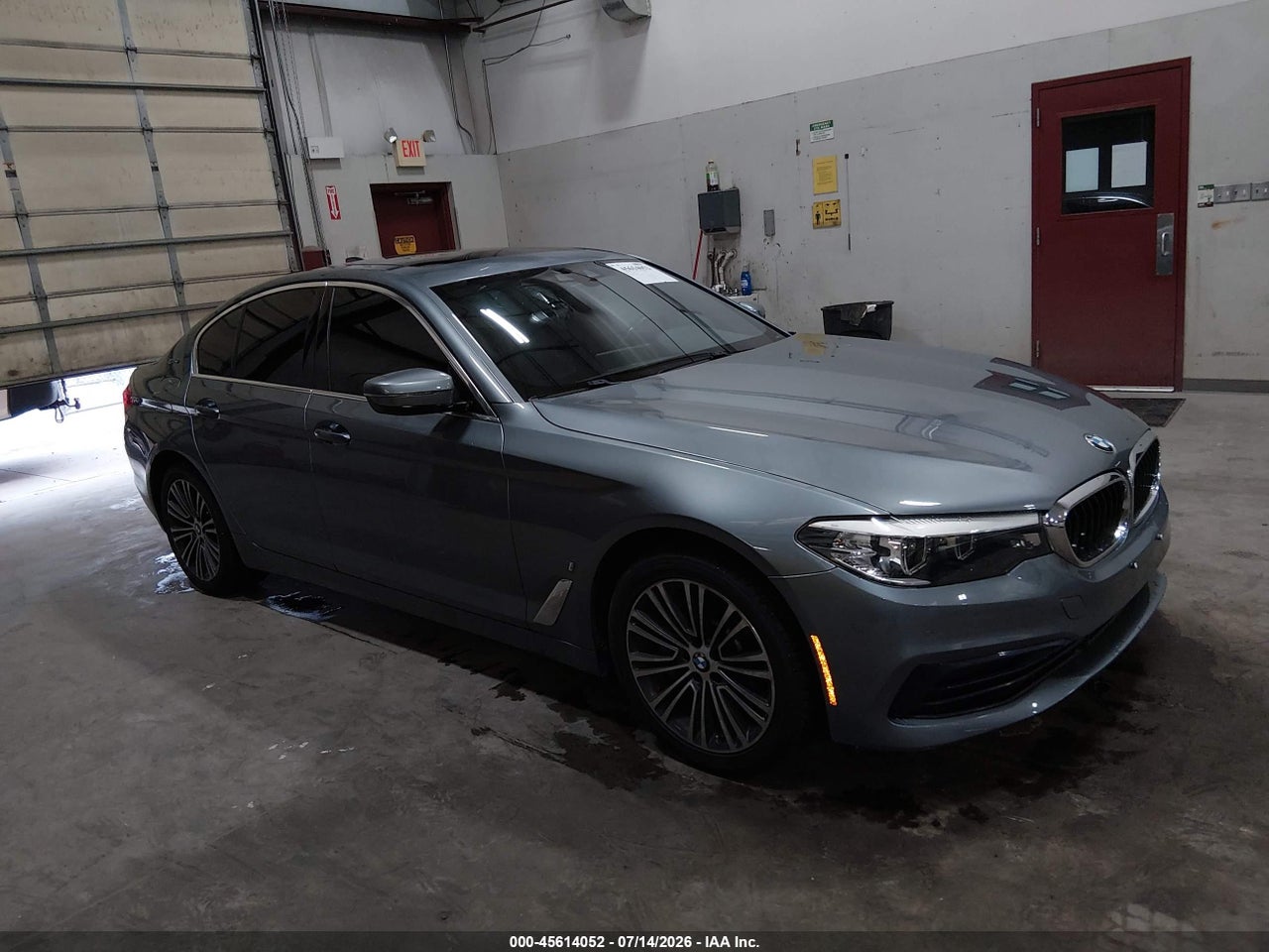 WBAJB1C54KB****** · 2019 BMW 530E XDRIVE IPERFORMANCE