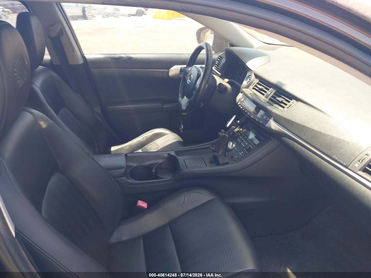2011 LEXUS CT 200H PREMIUM · 5/11