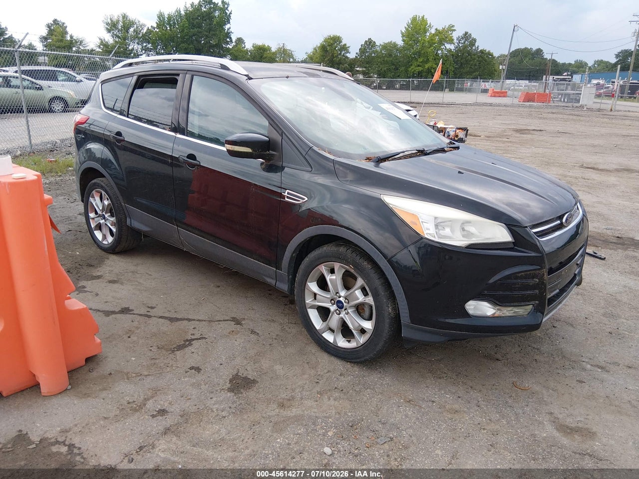 1FMCU0JX1EU****** · 2014 FORD ESCAPE TITANIUM