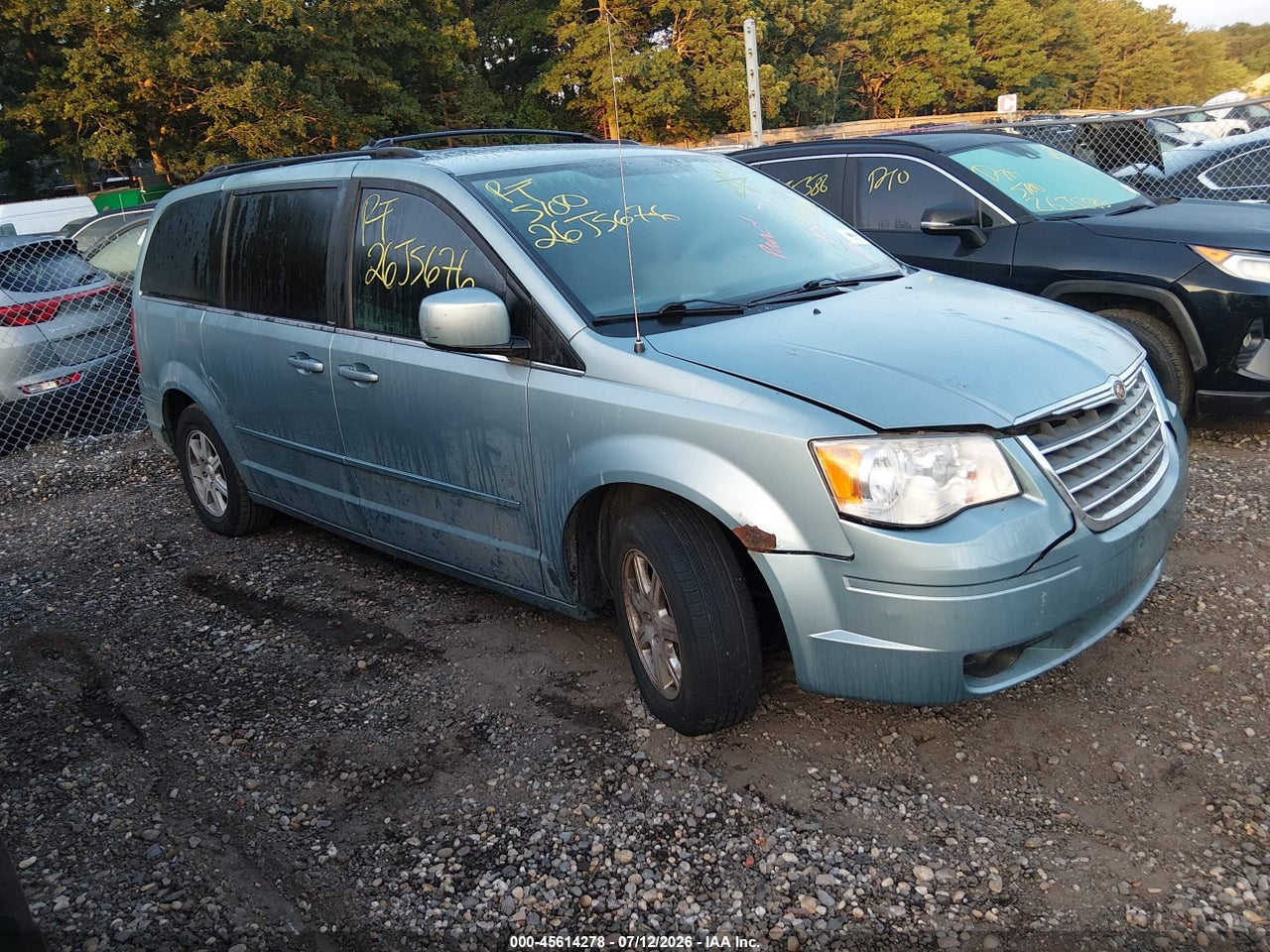 2A8HR54PX8R****** · 2008 CHRYSLER TOWN &amp; COUNTRY TOURING