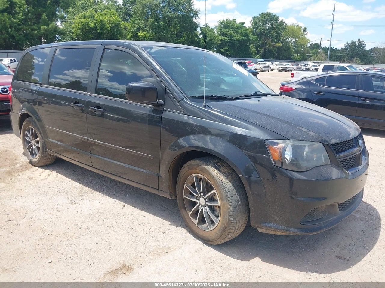 2C4RDGBG0HR****** · 2017 DODGE GRAND CARAVAN SE PLUS