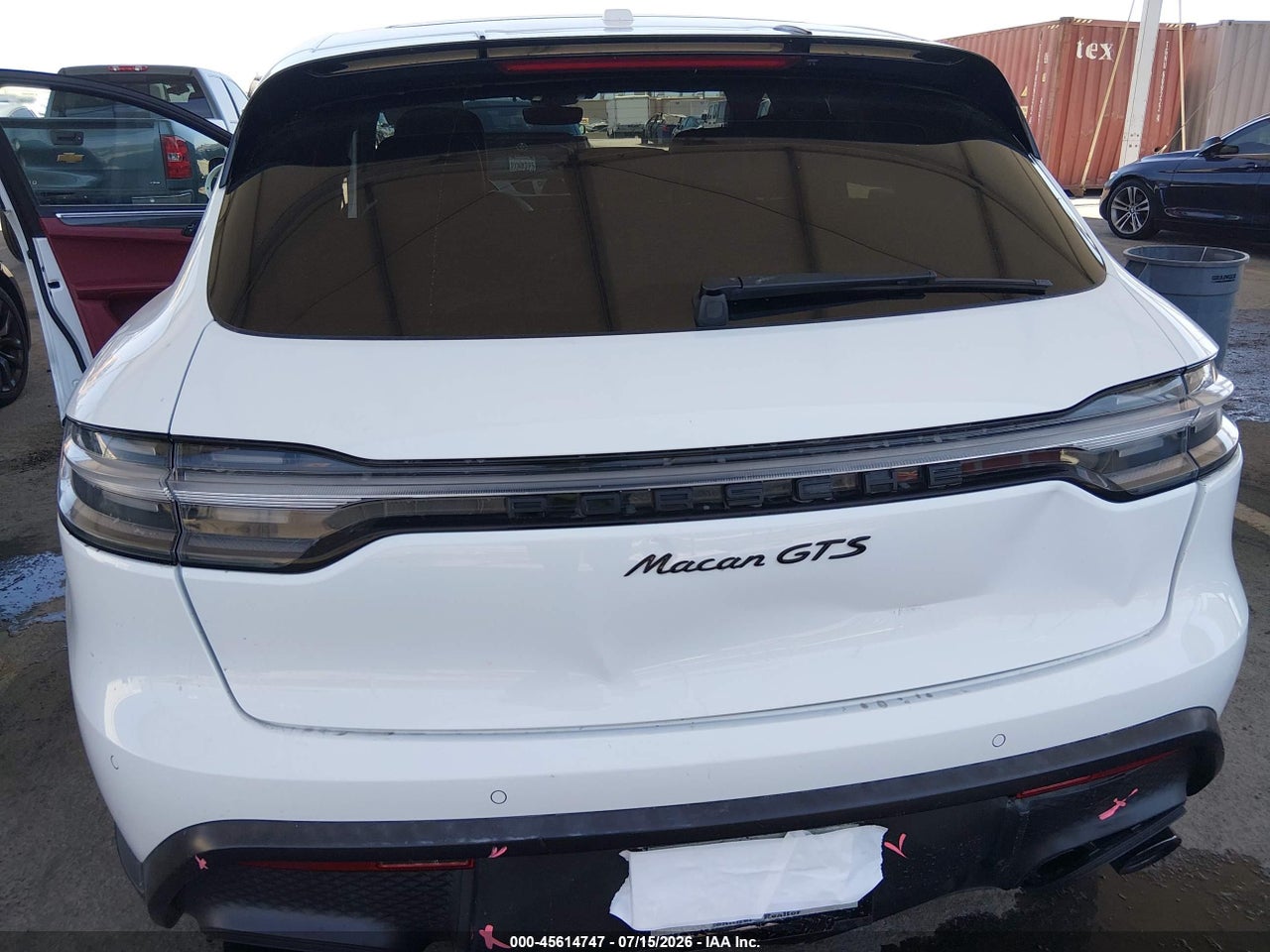 2024 PORSCHE MACAN GTS · 6/11