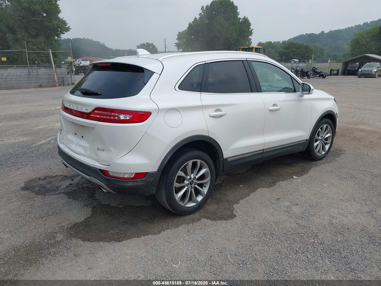 2017 LINCOLN MKC SELECT · 4/11