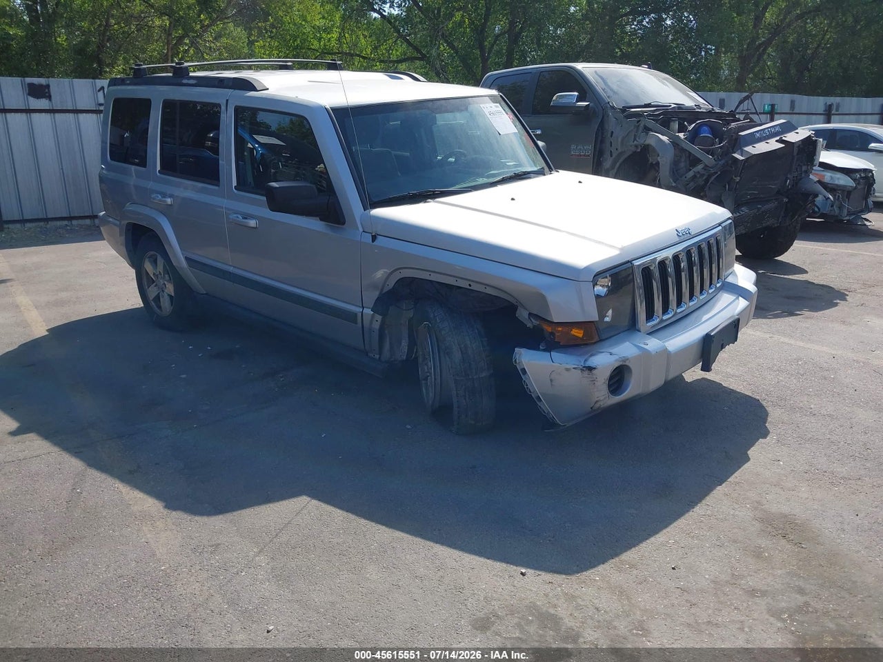 1J8HG48K57C****** · 2007 JEEP COMMANDER SPORT