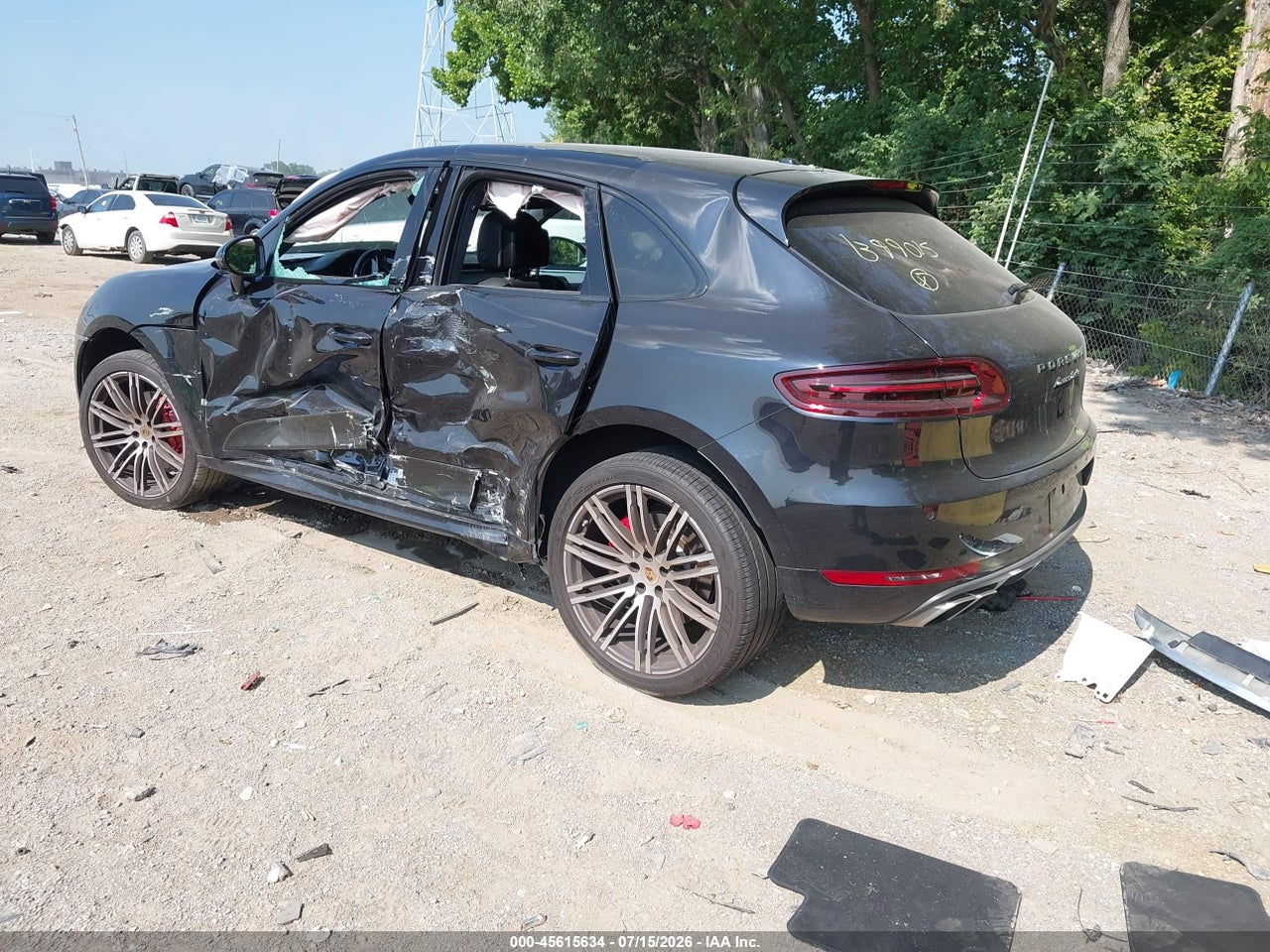 2015 PORSCHE MACAN TURBO · 3/11