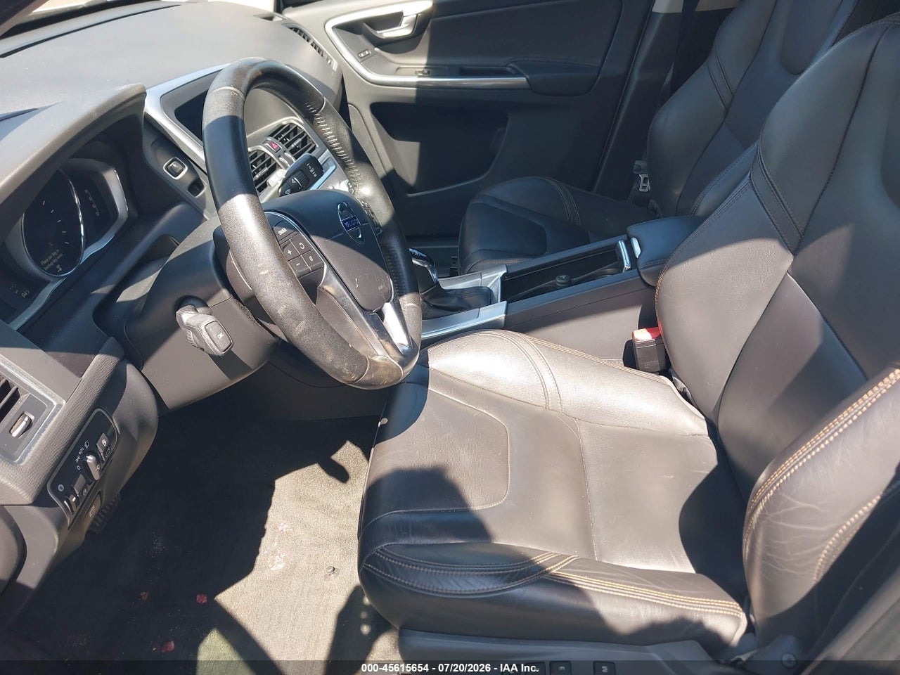 2017 VOLVO XC60 T6 DYNAMIC · 5/5