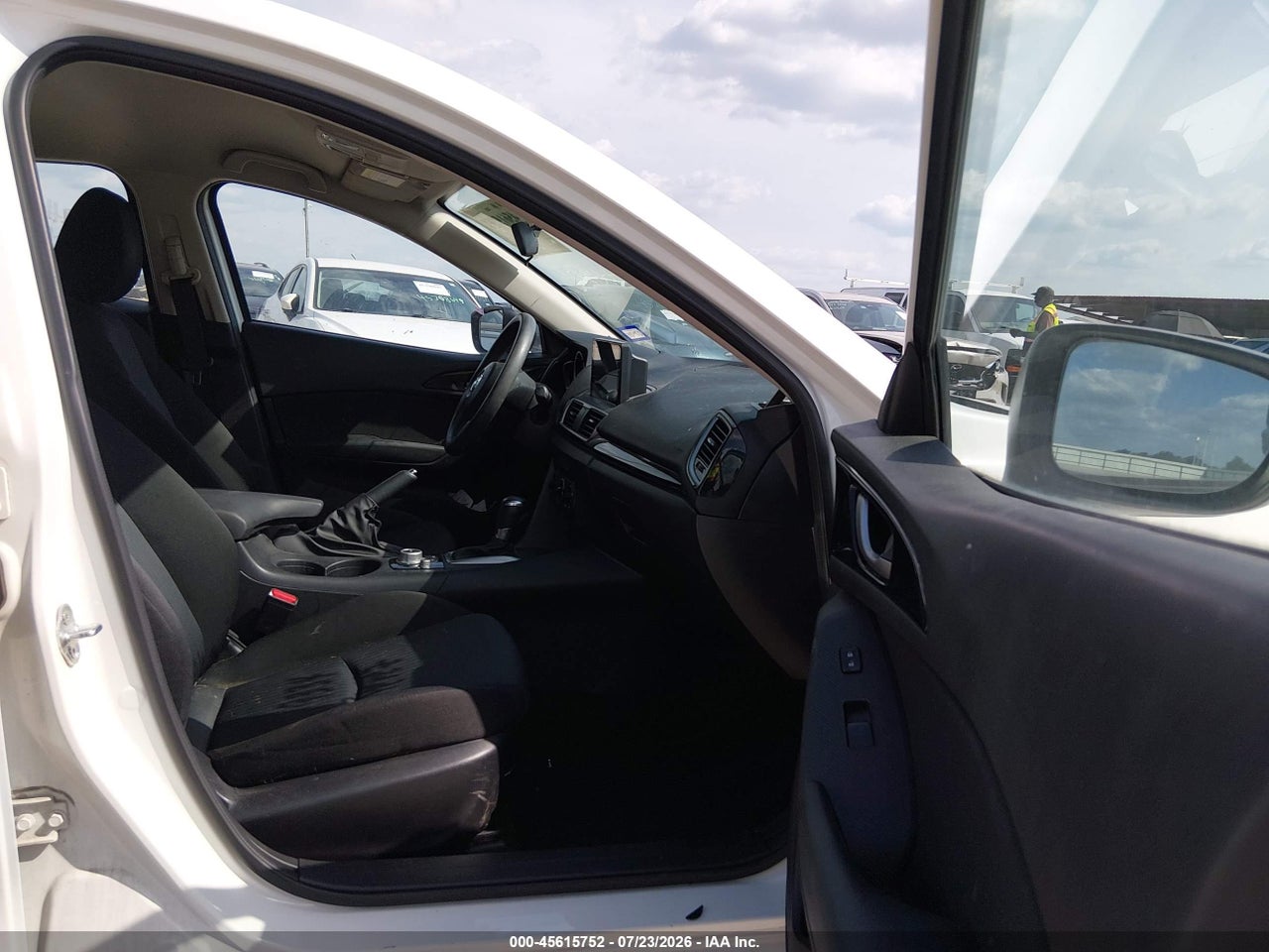 2014 MAZDA MAZDA3 I SPORT · 5/11