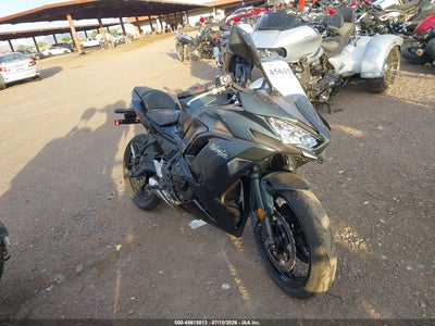 ML5EXEP15SD****** · 2025 KAWASAKI EX650 P