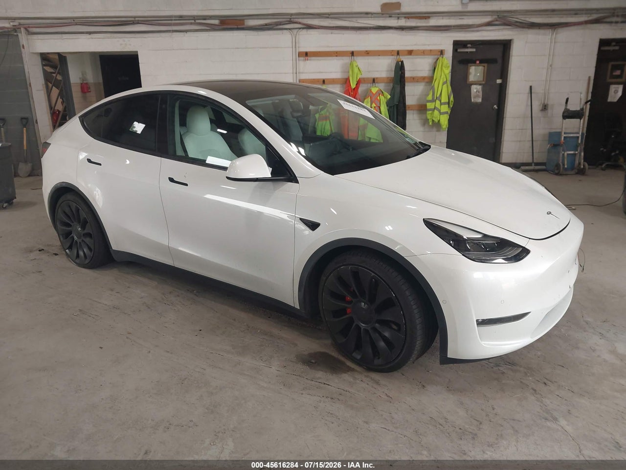 5YJYGDEFXMF****** · 2021 TESLA MODEL Y PERFORMANCE DUAL MOTOR ALL-WHEEL DRIVE
