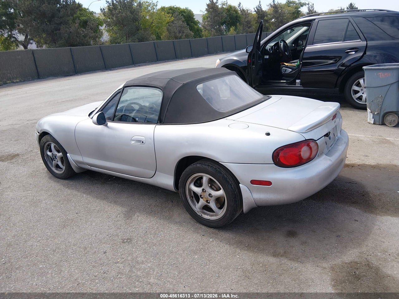 2003 MAZDA MX-5 MIATA CLOTH/LS/SE/SHINSEN · 3/11