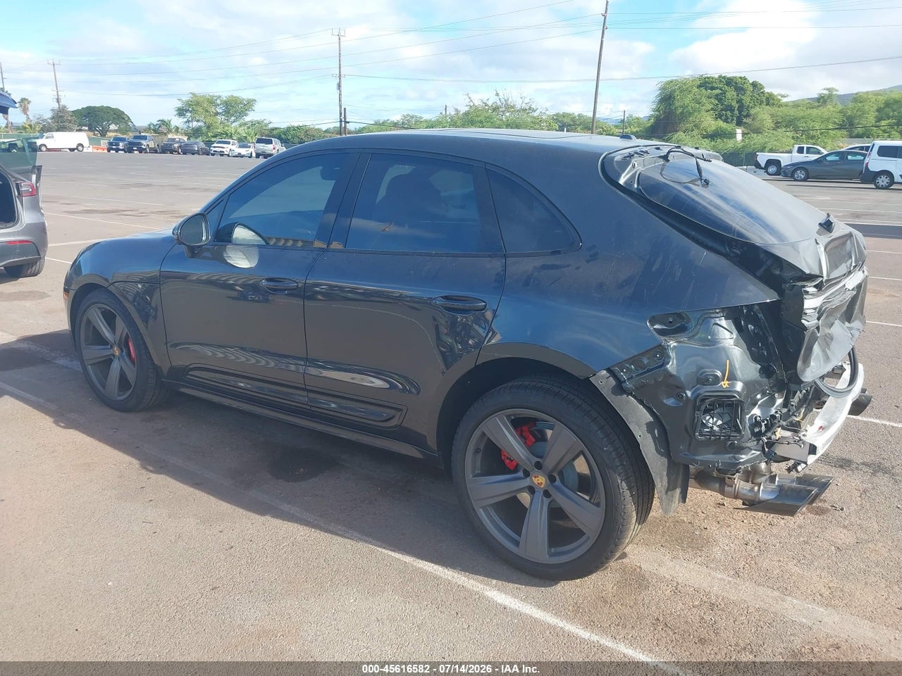 2026 PORSCHE MACAN GTS · 3/11