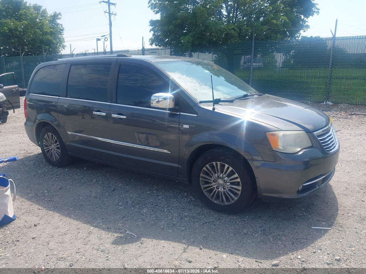 2C4RC1CG4ER****** · 2014 CHRYSLER TOWN &amp; COUNTRY TOURING-L 30TH ANNIVERSARY