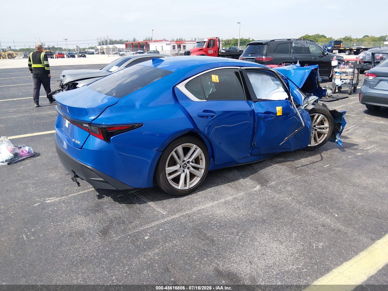 2024 LEXUS IS 300 · 4/10