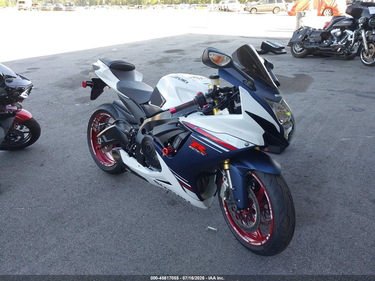 2025 SUZUKI GSX-R750