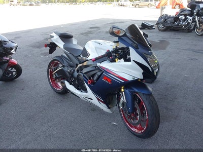 2025 SUZUKI GSX-R750