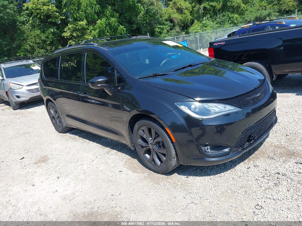 2C4RC1FG8JR****** · 2018 CHRYSLER PACIFICA TOURING PLUS