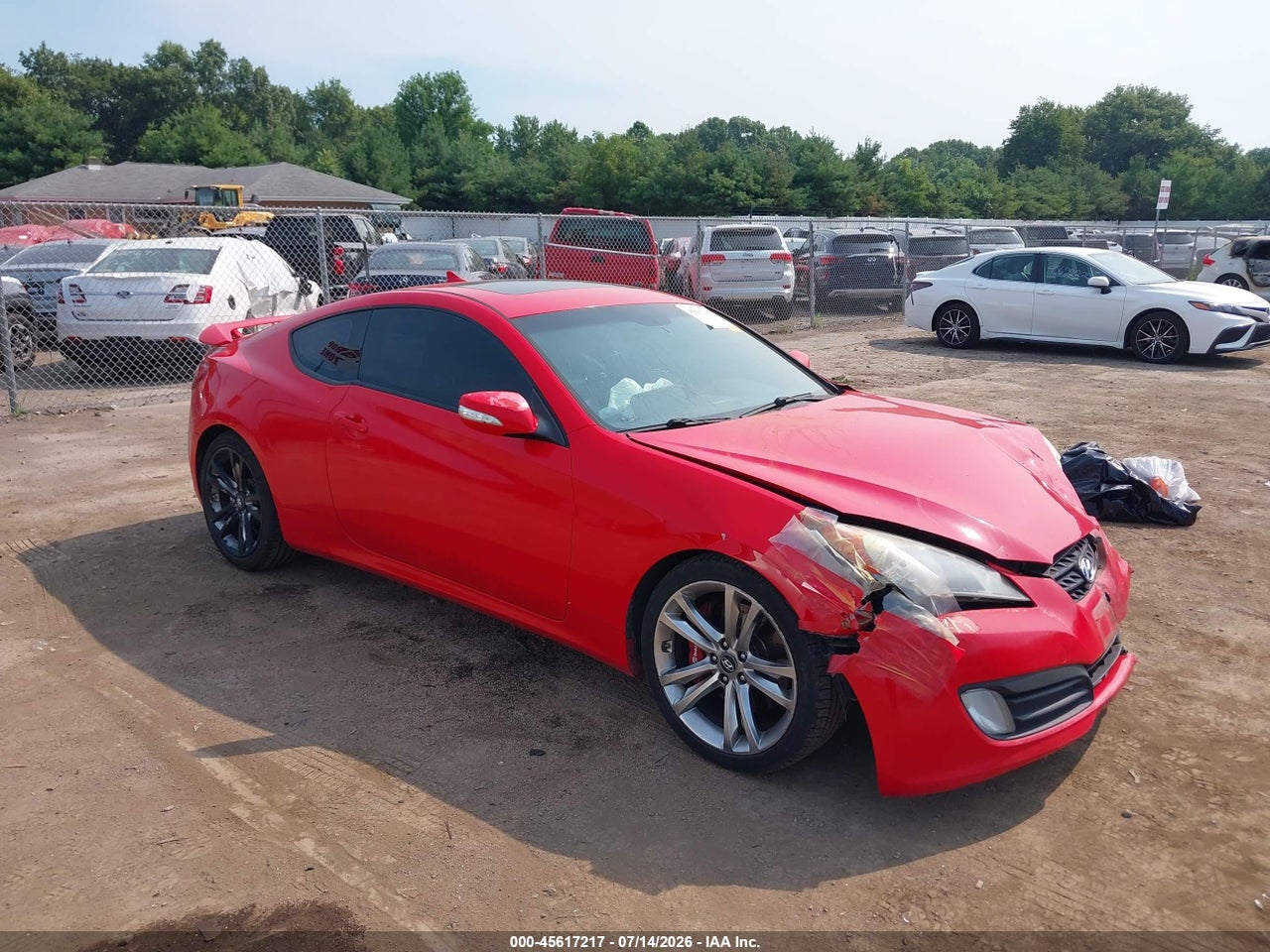 KMHHU6KH1BU****** · 2011 HYUNDAI GENESIS 3.8 TRACK