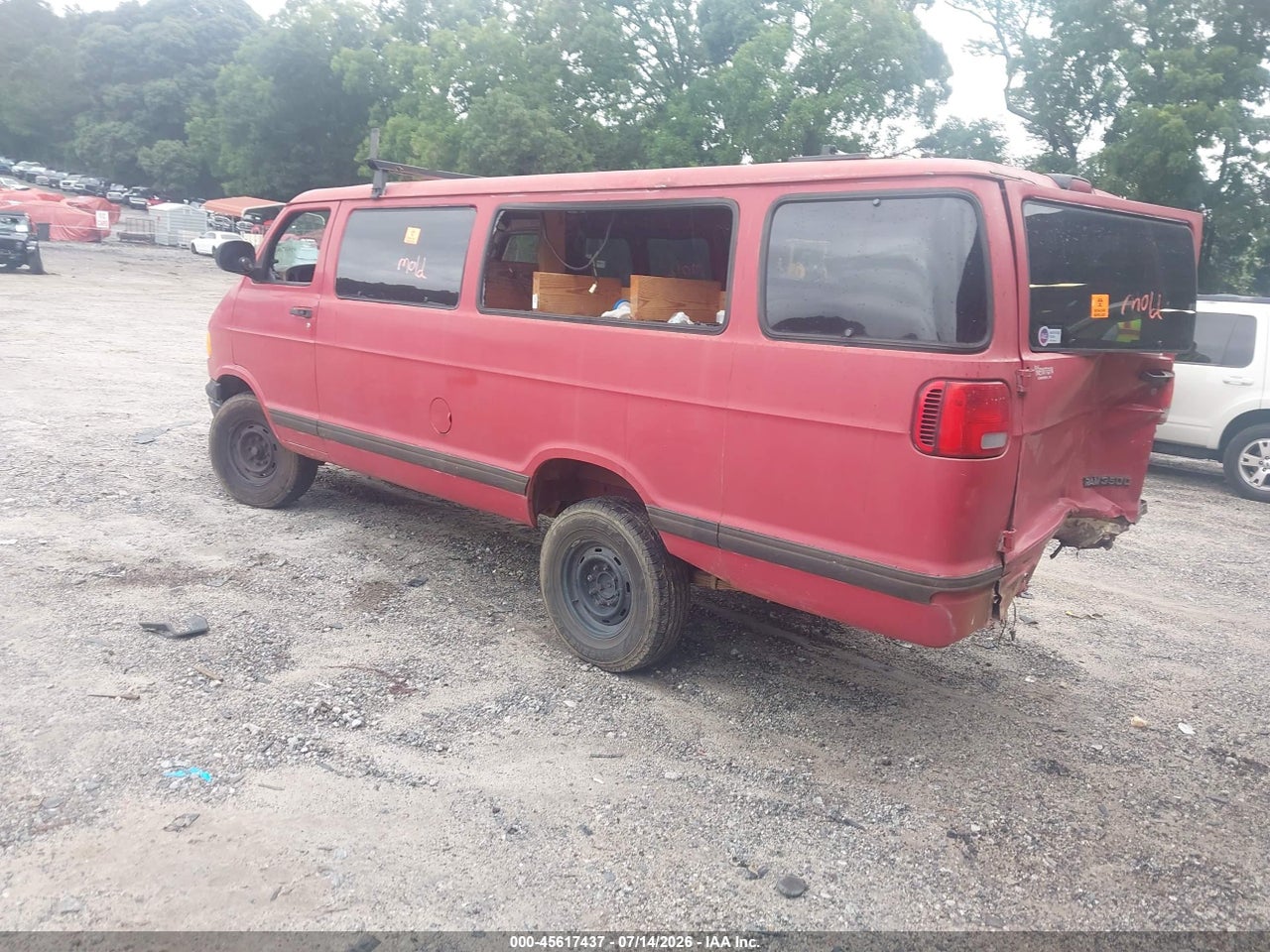 2001 DODGE RAM WAGON 3500   · 3/11