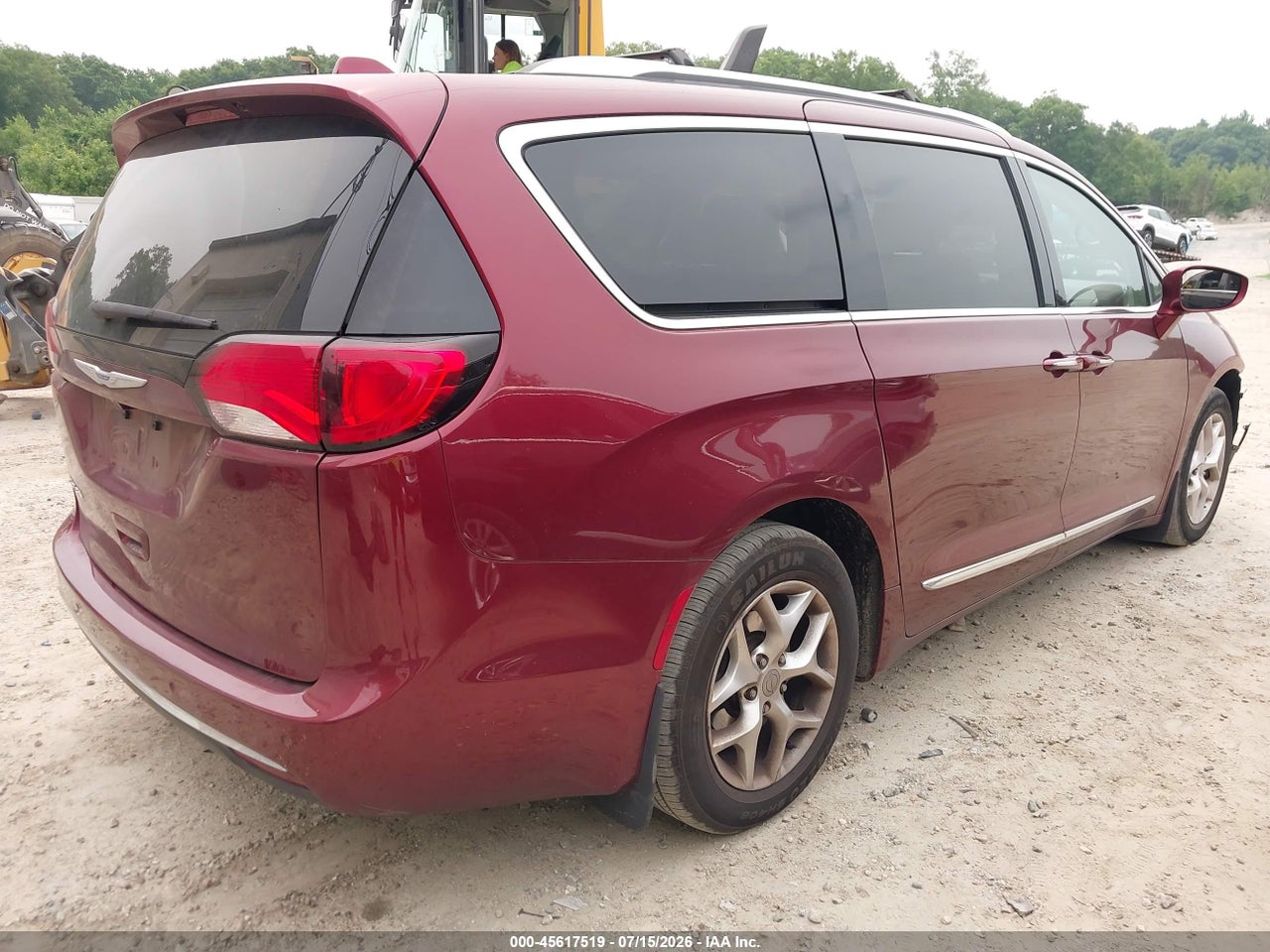 2018 CHRYSLER PACIFICA TOURING L PLUS · 4/11