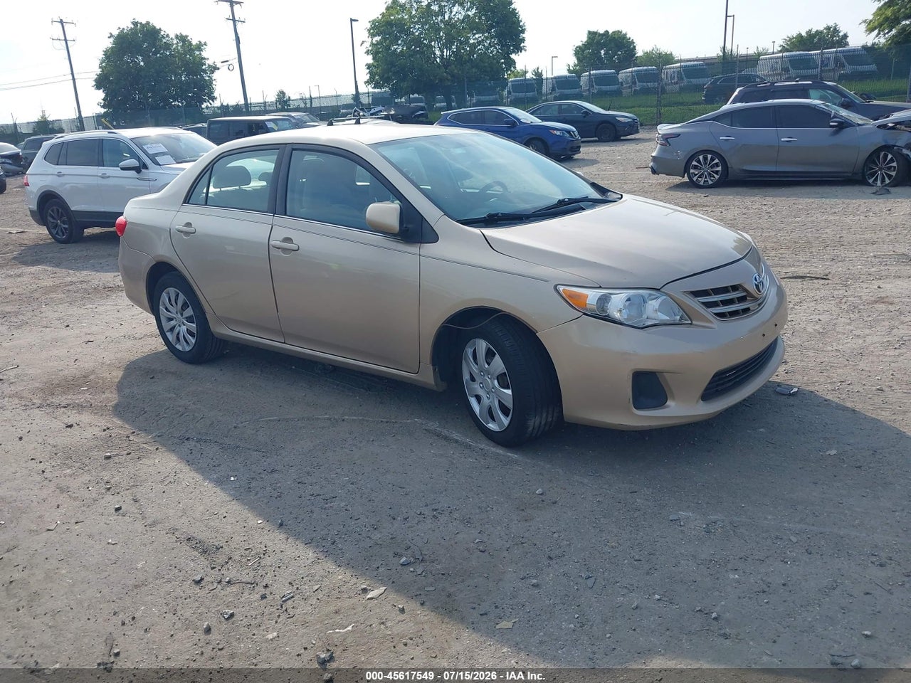2T1BU4EE4DC****** · 2013 TOYOTA COROLLA LE