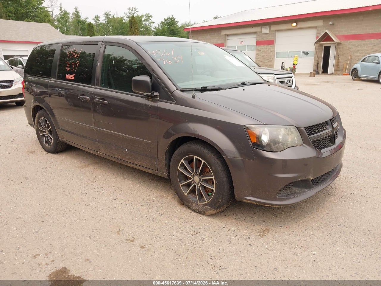 2C4RDGBGXFR****** · 2015 DODGE GRAND CARAVAN SE
