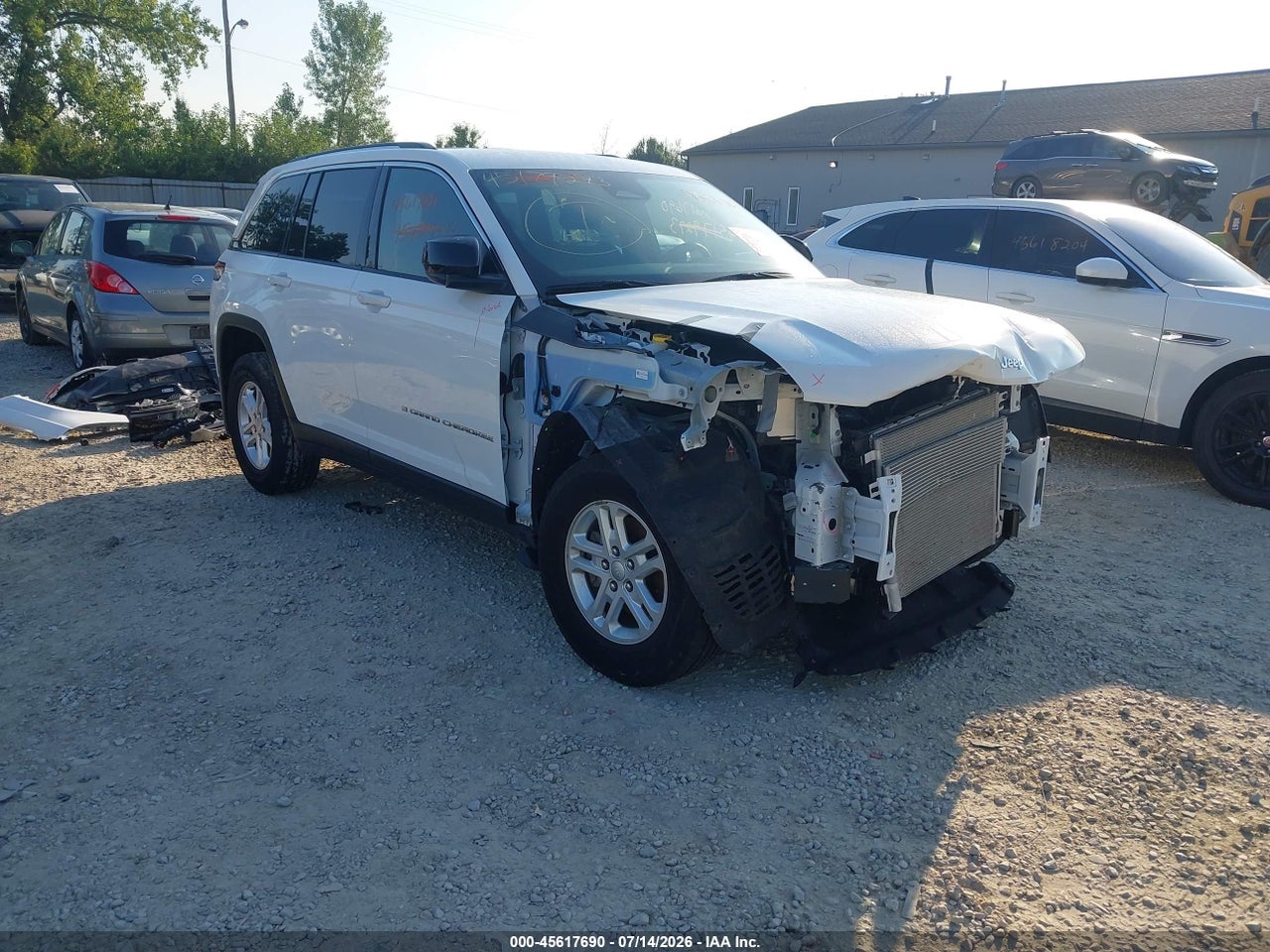 1C4RJHAG4PC****** · 2023 JEEP GRAND CHEROKEE LAREDO 4X4