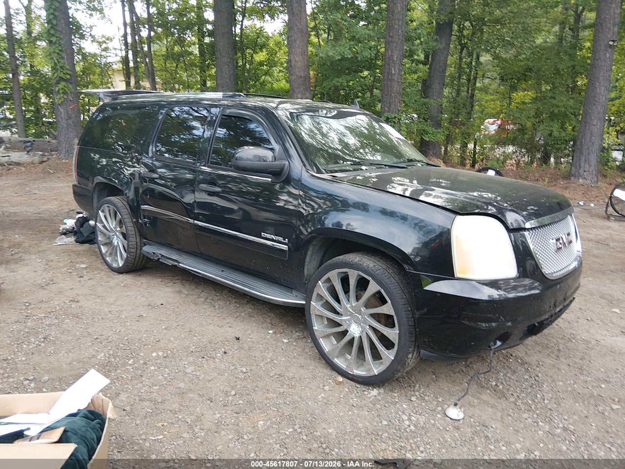 1GKS2MEF1BR****** · 2011 GMC YUKON XL 1500 DENALI