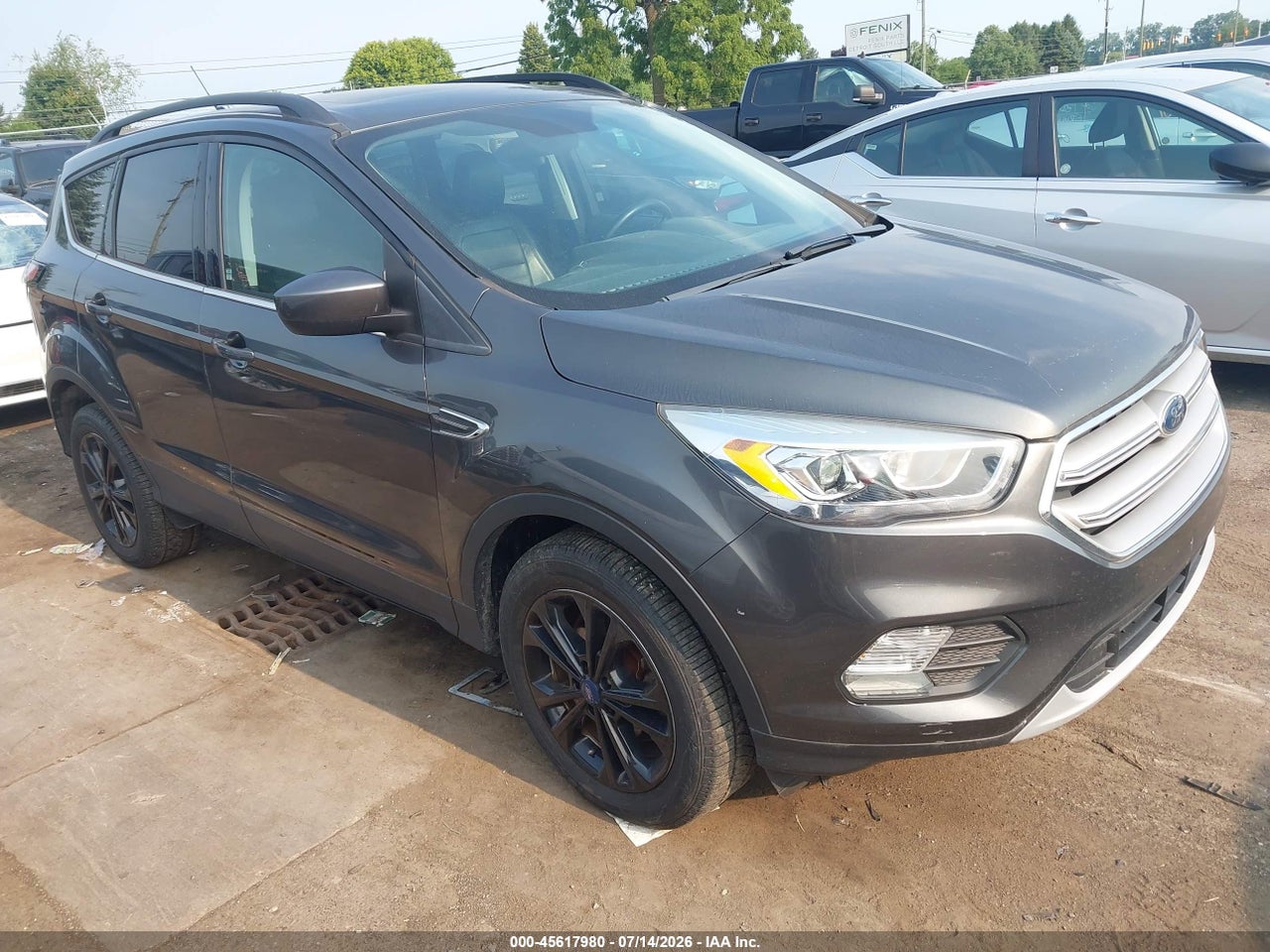 1FMCU9HD7JU****** · 2018 FORD ESCAPE SEL