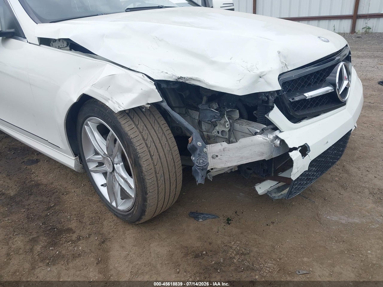2012 MERCEDES-BENZ C 300 SPORT 4MATIC · 6/11