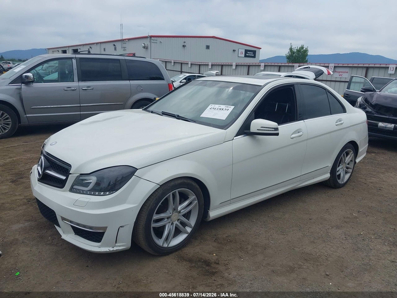 2012 MERCEDES-BENZ C 300 SPORT 4MATIC · 2/11