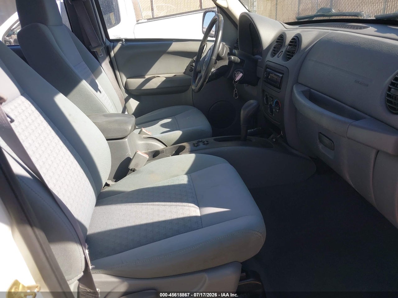 2005 JEEP LIBERTY SPORT · 5/11