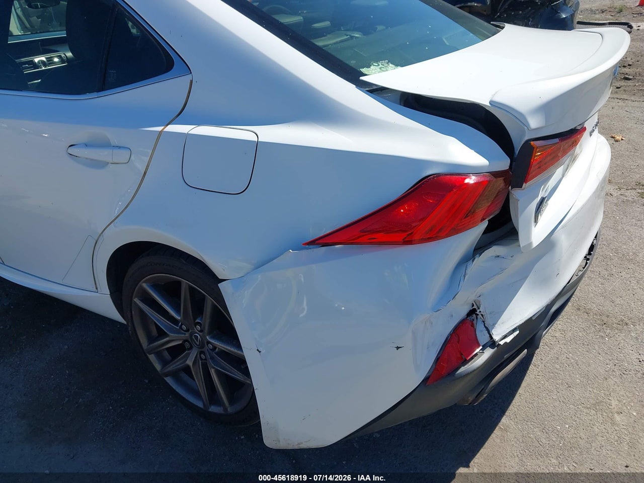 2017 LEXUS IS 200T   · 6/11