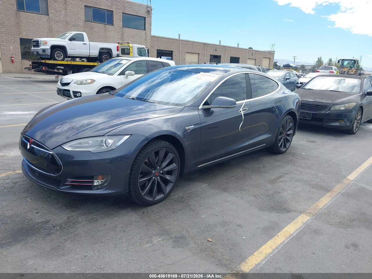 2015 TESLA MODEL S 70D/85D/P85D · 2/11