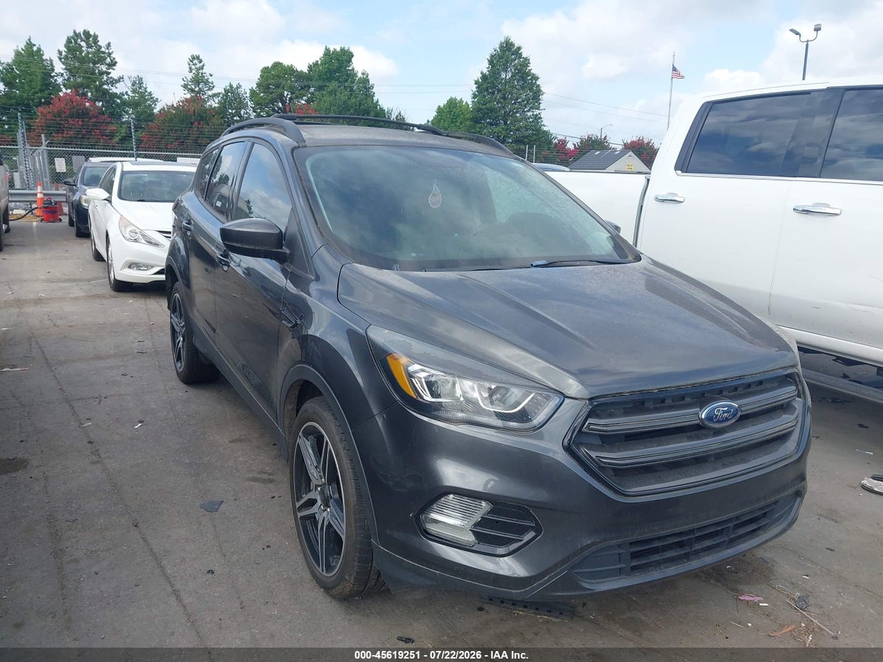 1FMCU0HD2KU****** · 2019 FORD ESCAPE SEL