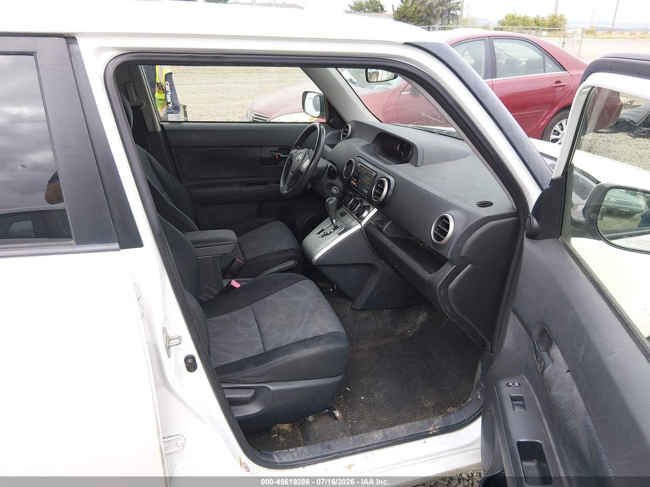 2012 SCION XB · 5/11
