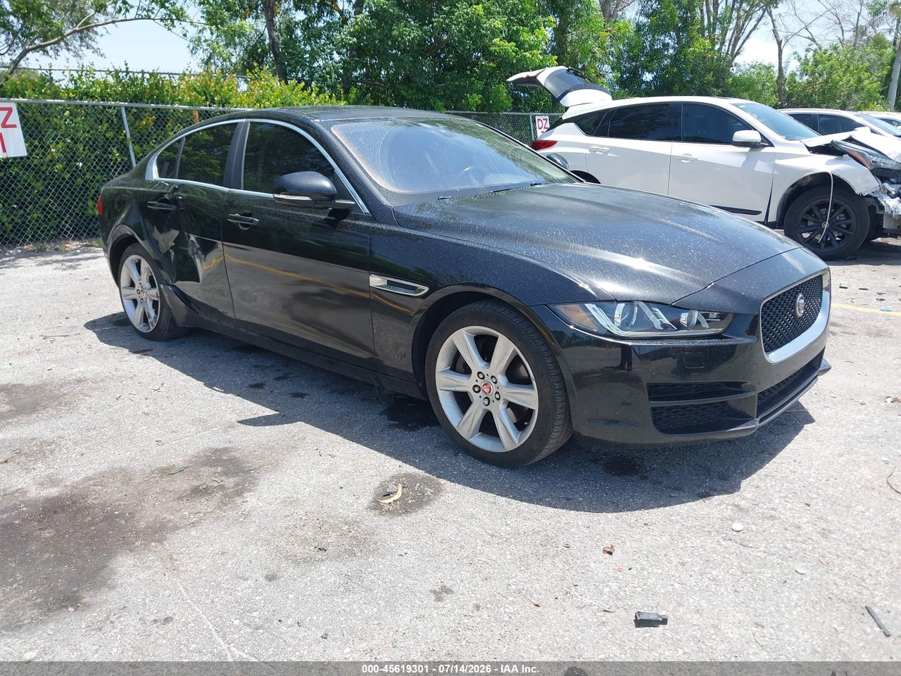 SAJAE4BG9HA****** · 2017 JAGUAR XE 25T PRESTIGE