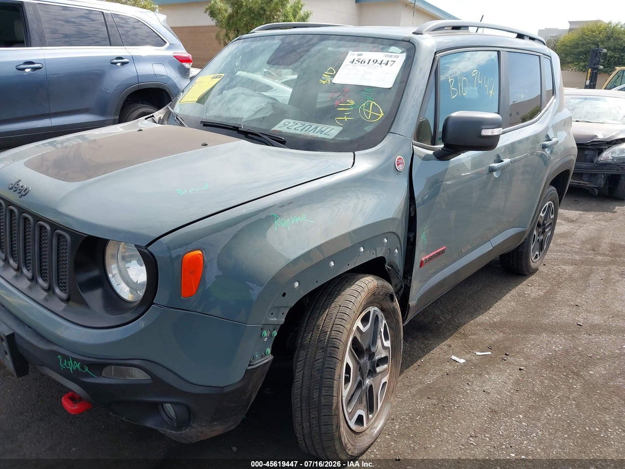 2015 JEEP RENEGADE TRAILHAWK · 6/11