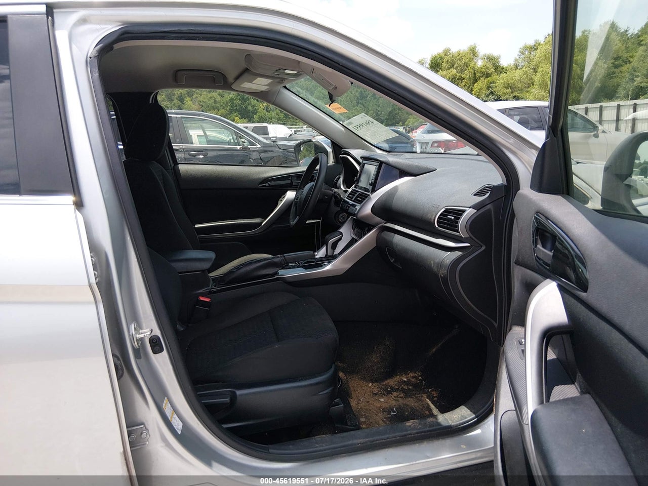 2020 MITSUBISHI ECLIPSE CROSS ES 1.5T AWC · 5/11
