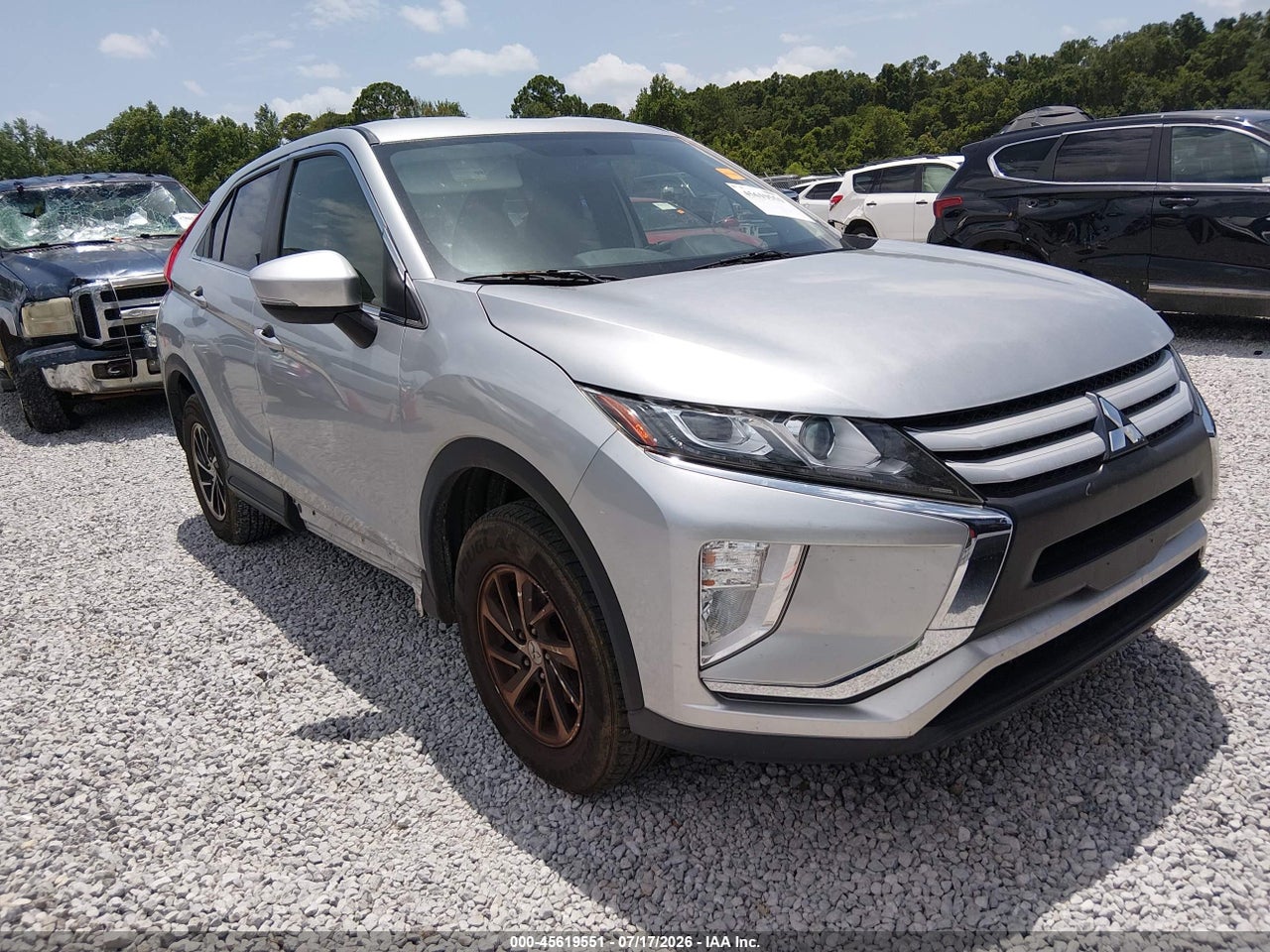 JA4AT3AA4LZ****** · 2020 MITSUBISHI ECLIPSE CROSS ES 1.5T AWC