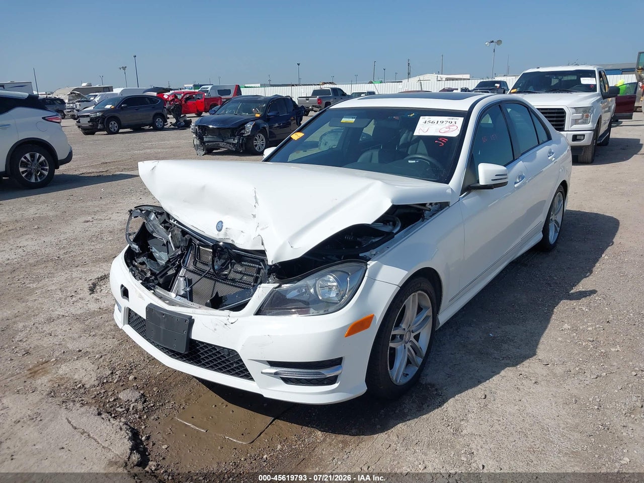 2014 MERCEDES-BENZ C 250 SPORT · 2/11