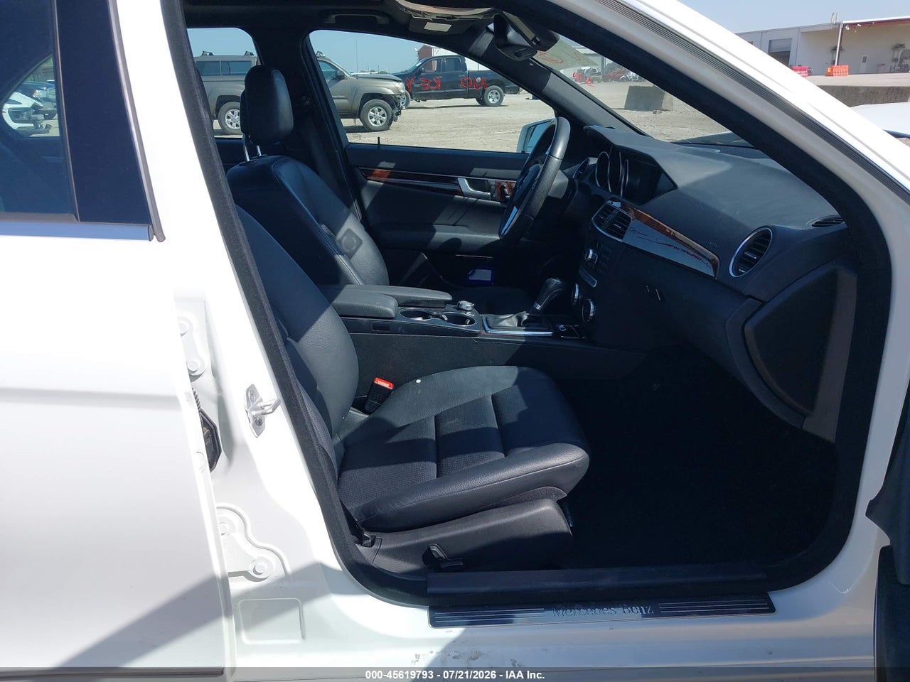 2014 MERCEDES-BENZ C 250 SPORT · 5/11