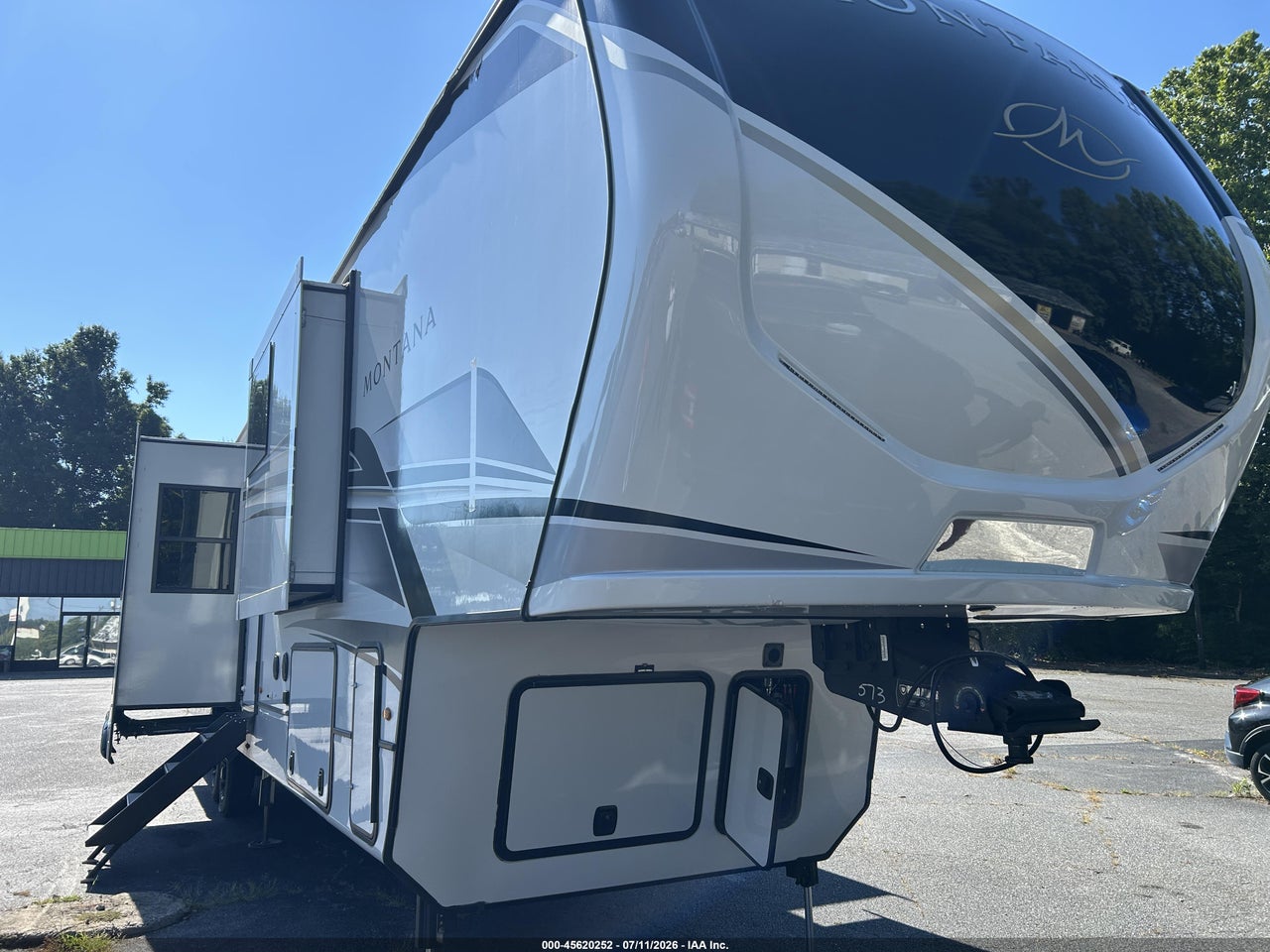 4YDFM0U22S****** · 2025 KEYSTONE MONTANA