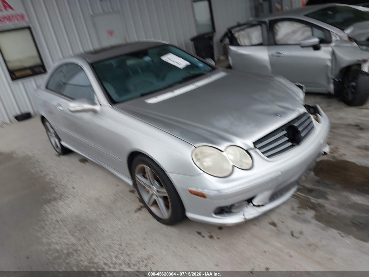 WDBTJ75J14F****** · 2004 MERCEDES-BENZ CLK 500