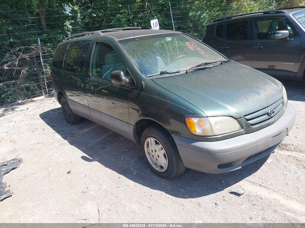 4T3ZF19C52U****** · 2002 TOYOTA SIENNA CE