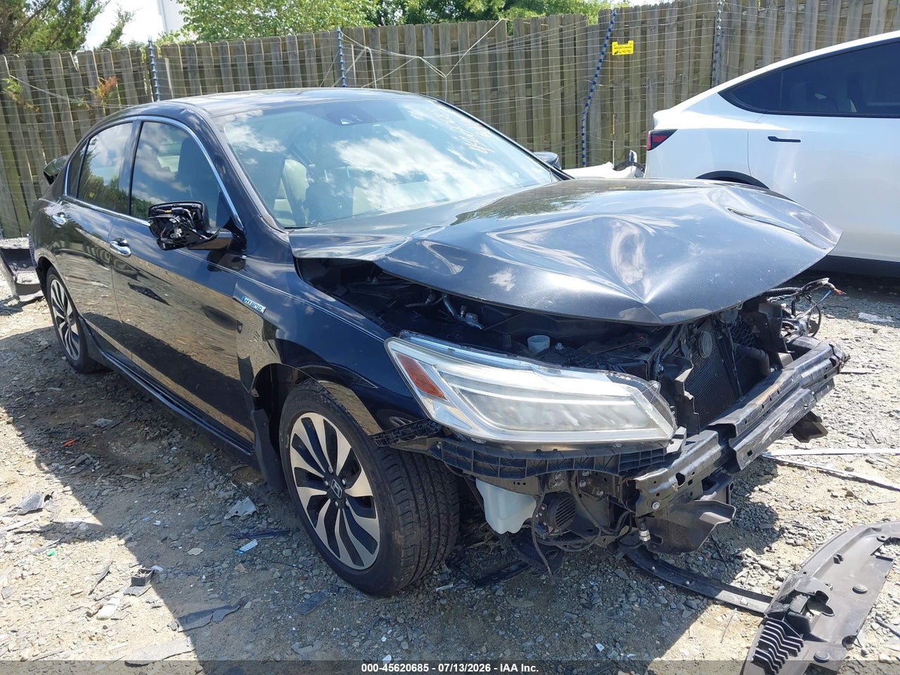 JHMCR6F73HC****** · 2017 HONDA ACCORD HYBRID TOURING